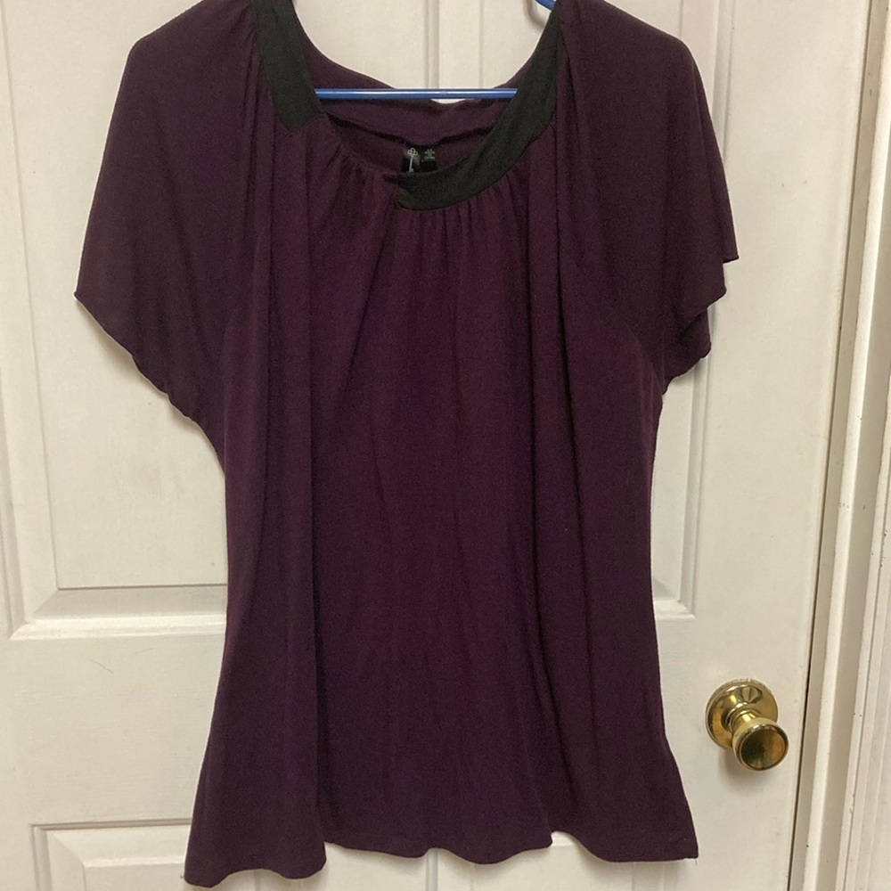 3/$20…bundle and save …
Ladies purple 2x top